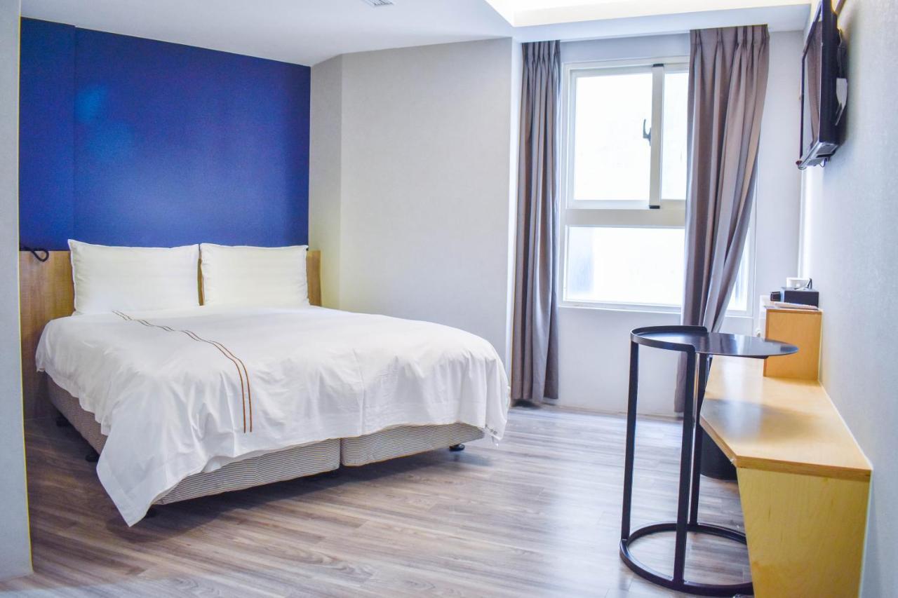 Talmud Business Hotel - Zhongshan تايتشونغ المظهر الخارجي الصورة