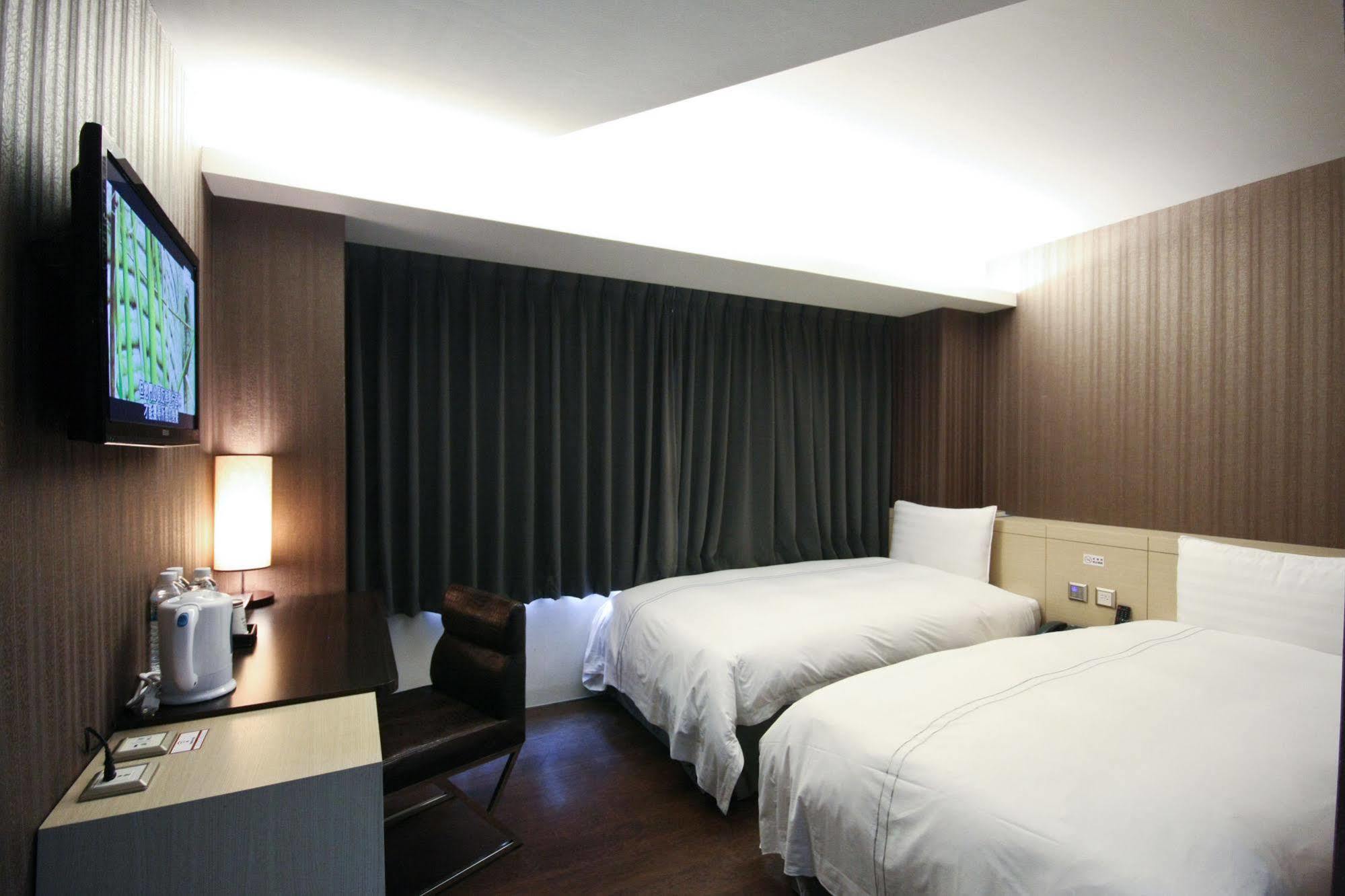 Talmud Business Hotel - Zhongshan تايتشونغ المظهر الخارجي الصورة
