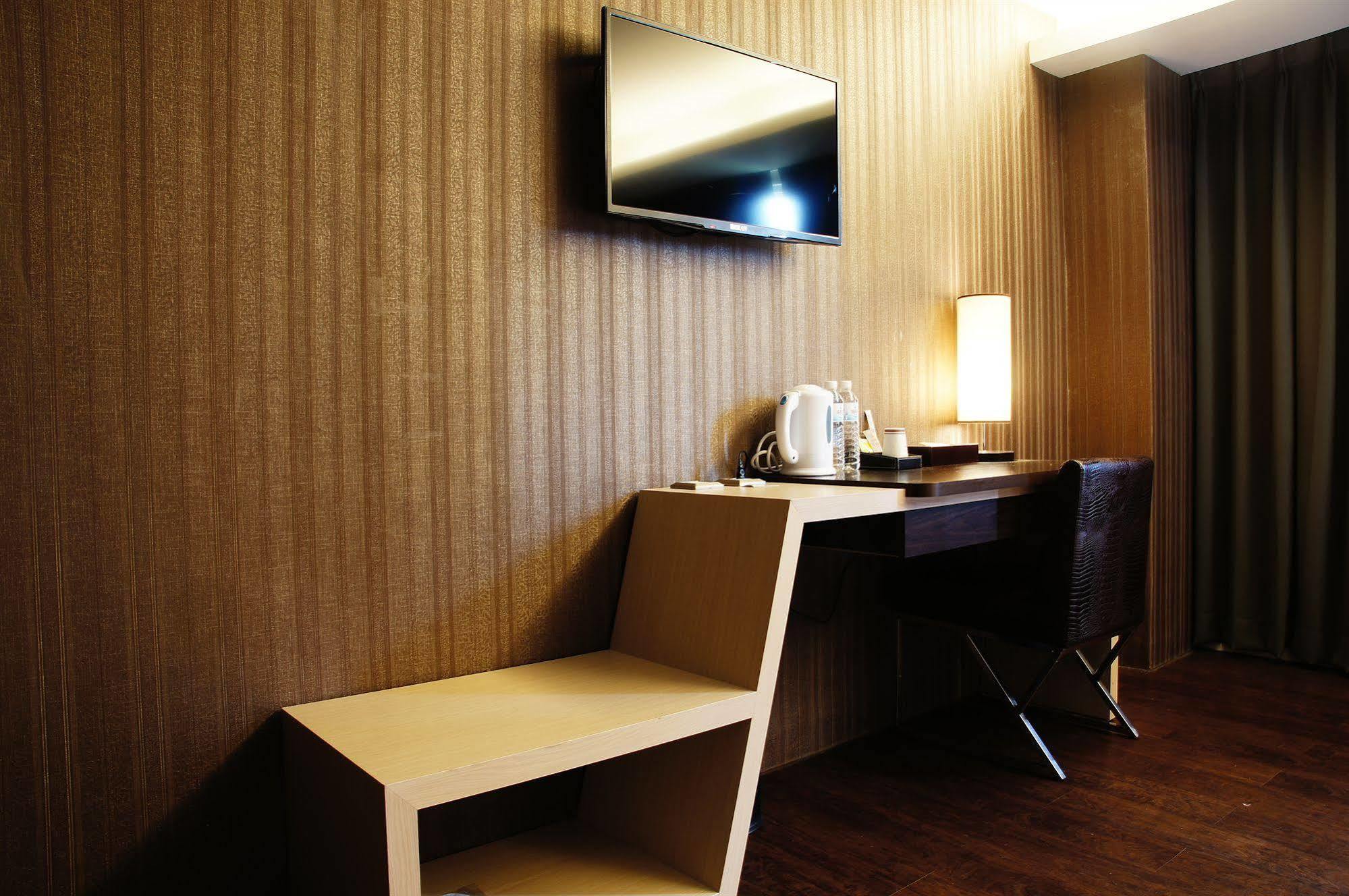 Talmud Business Hotel - Zhongshan تايتشونغ المظهر الخارجي الصورة